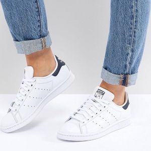 BRAND NEW adidas White & Navy Stan Smith Sneakers